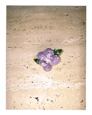 Open image in slideshow, Vintage Flower Pins
